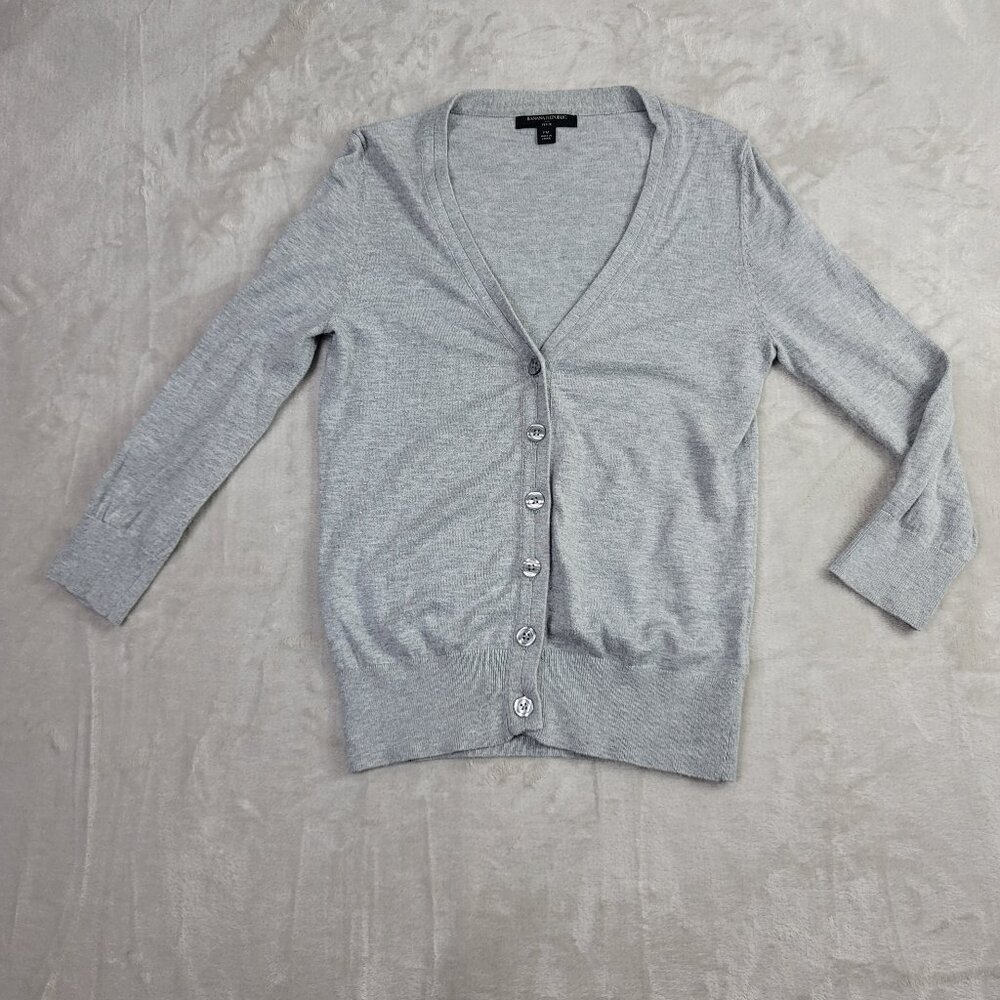 Banana Republic Gray Ribbed Hem Button-Up Women's Cardigan Top | Size PM